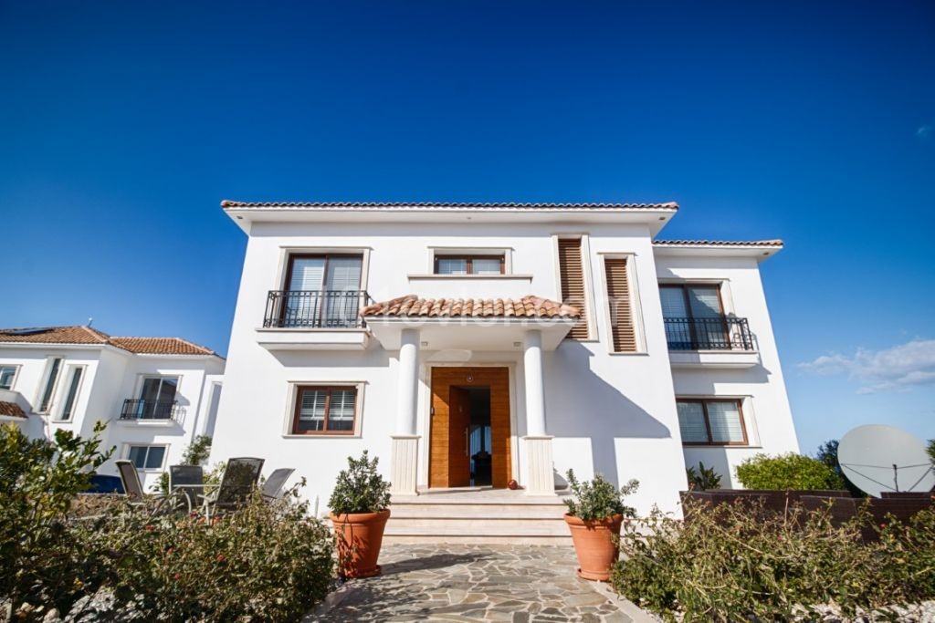 Girne Esentepe Satılık Villa 4 1